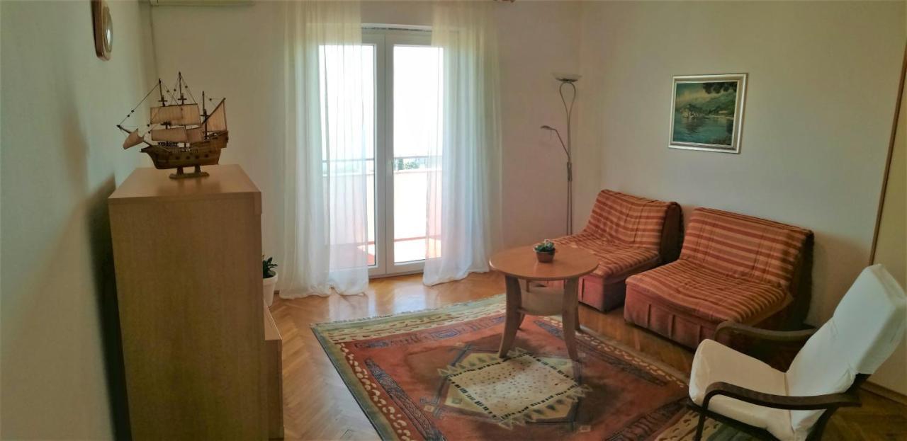 Leona Apartment Lovran Exterior foto